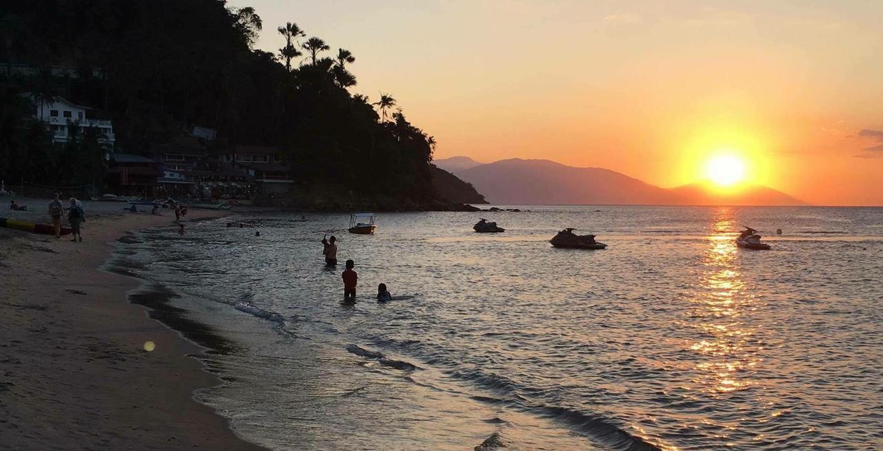 Playa Blanca Beach Resort (Adults Only) Puerto Galera Exterior photo